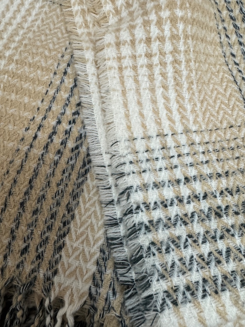 H&M Neutral Scarf - Picture 3 of 4